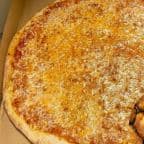 Best Large cheese pizza and 10 chicken wings in Las Vegas, NV